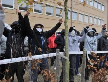 Συμμορία Αράβων σπέρνει τον τρόμο στο κέντρο της Αθήνας